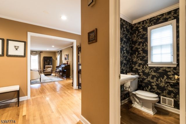 6 Rolling Hill Dr, Morris Twp., NJ 07960