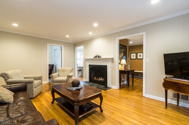 6 Rolling Hill Dr, Morris Twp., NJ 07960