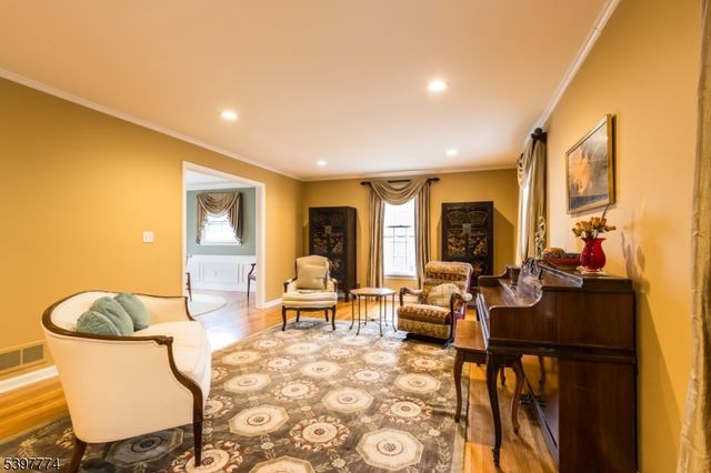 6 Rolling Hill Dr, Morris Twp., NJ 07960