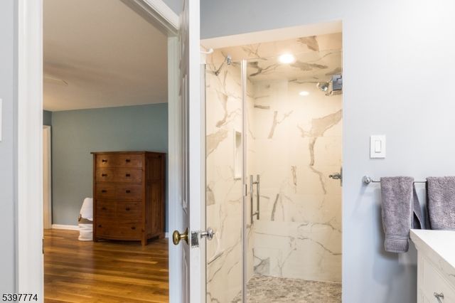 6 Rolling Hill Dr, Morris Twp., NJ 07960