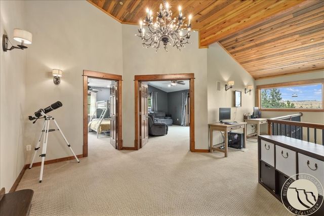 564A Countryman Creek Rd, Columbus, MT 59109