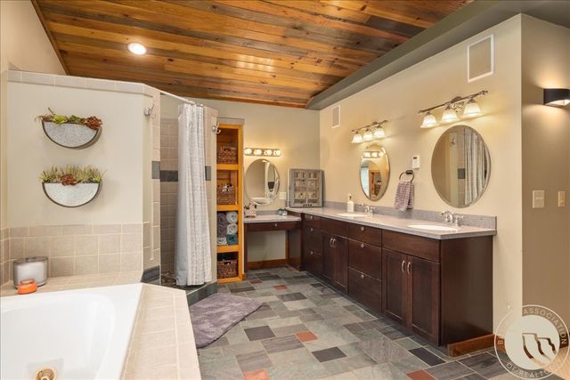 564A Countryman Creek Rd, Columbus, MT 59109