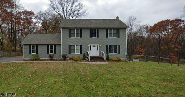 9 Old Traveled Way, Roxbury Twp., NJ 07852