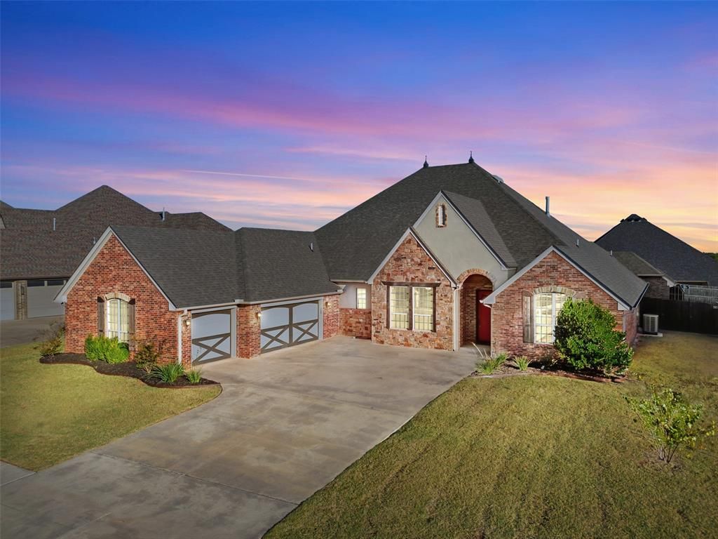 3000 Warwick Place, Edmond, OK 73013