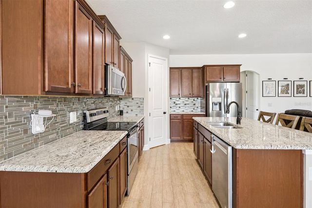 236 MESSINA PL, Howey In The Hills, FL 34737