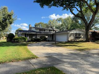 14270 Sunset Street, Livonia, MI 48154