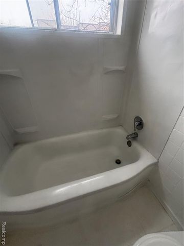 4052 Bayhan Street, Inkster, MI 48141