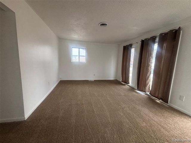 4052 Bayhan Street, Inkster, MI 48141