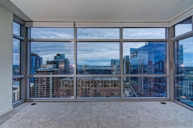800 The Mark Ln 1807, San Diego, CA 92101