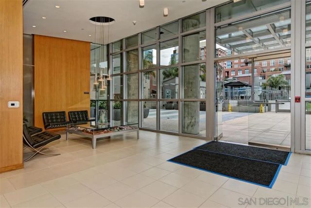 800 The Mark Ln 1807, San Diego, CA 92101