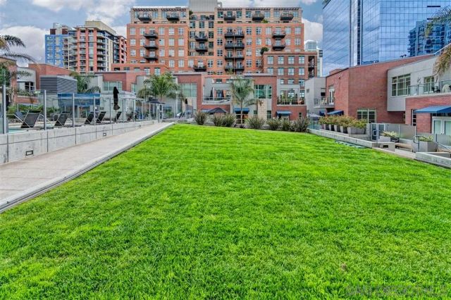800 The Mark Ln 1807, San Diego, CA 92101