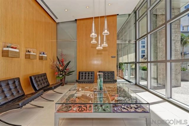 800 The Mark Ln 1807, San Diego, CA 92101