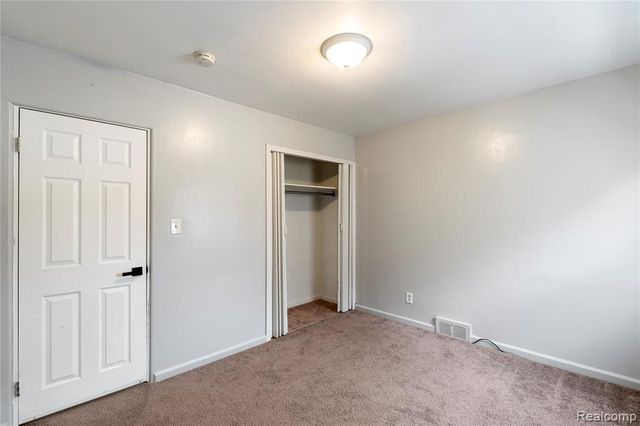 3571 Los Angeles Avenue, Warren, MI 48091