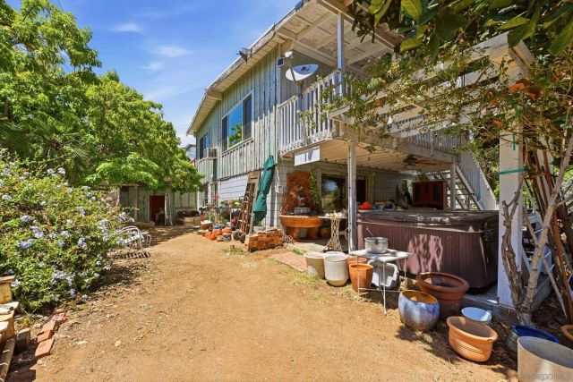 395 San Roque, Escondido, CA 92025