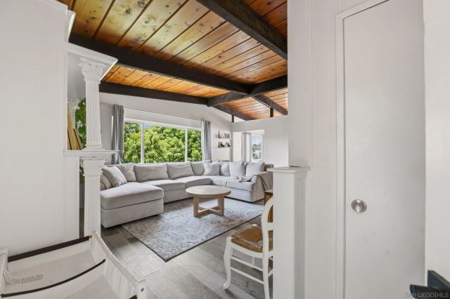 395 San Roque, Escondido, CA 92025