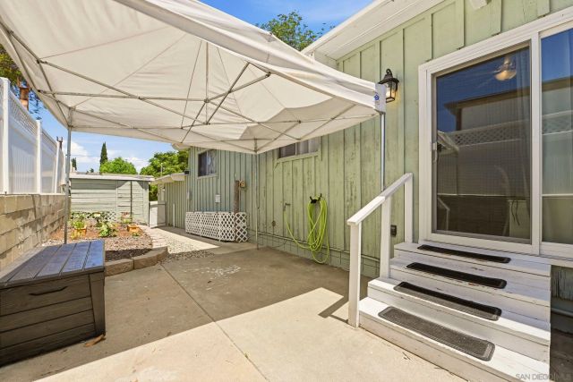 395 San Roque, Escondido, CA 92025