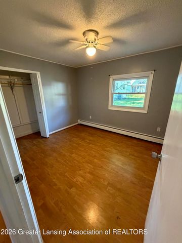 304 Theo Avenue, Lansing, MI 48917