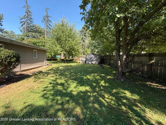 304 Theo Avenue, Lansing, MI 48917