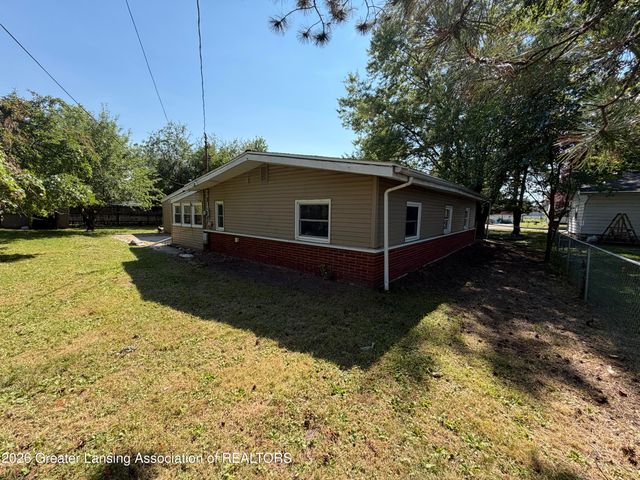 304 Theo Avenue, Lansing, MI 48917