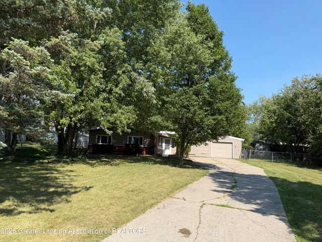 304 Theo Avenue, Lansing, MI 48917