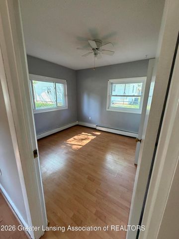 304 Theo Avenue, Lansing, MI 48917