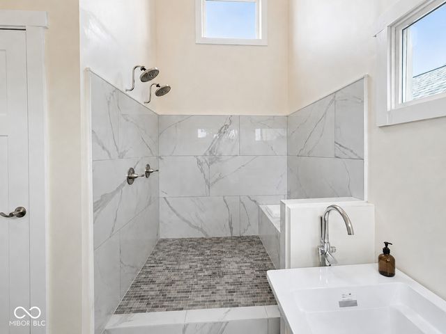 252 Iowa Street, Indianapolis, IN 46225