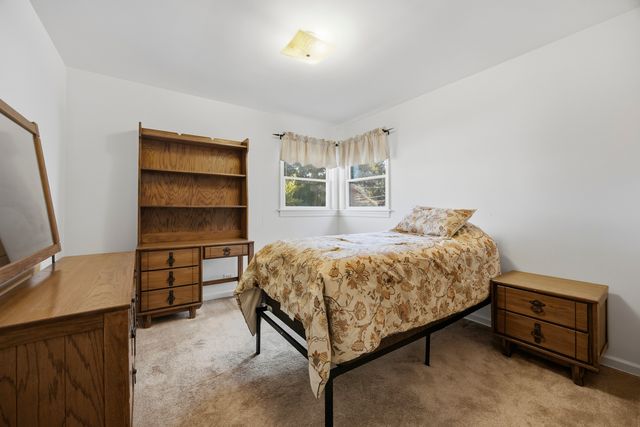 455 N Maple Avenue, Elmhurst, IL 60126