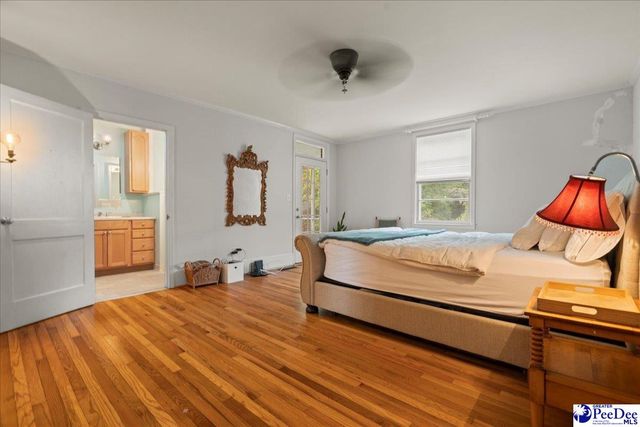 1734 W Carolina Avenue, Hartsville, SC 29550