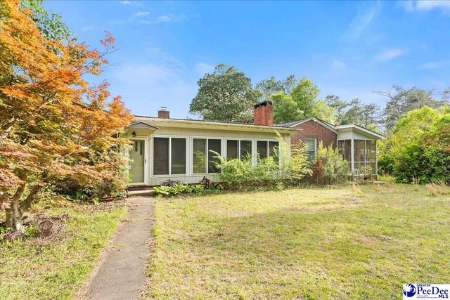 1734 W Carolina Avenue, Hartsville, SC 29550