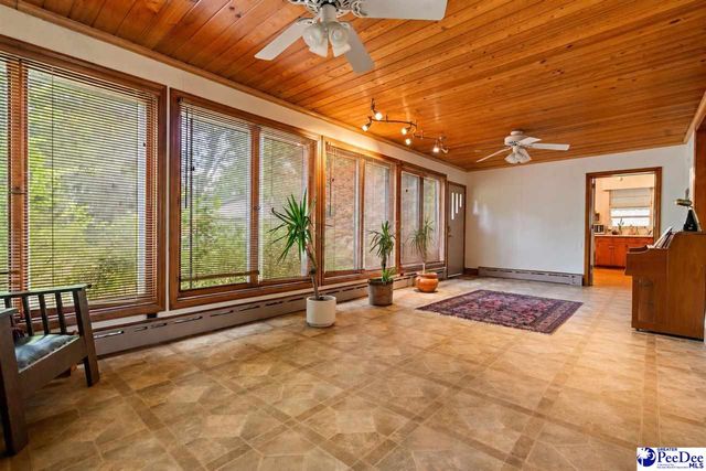 1734 W Carolina Avenue, Hartsville, SC 29550