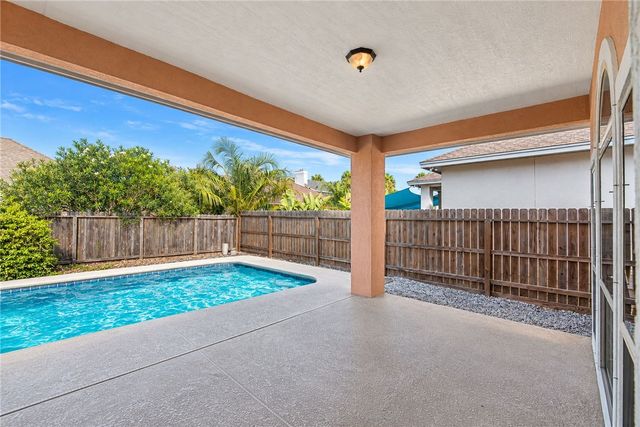 15825 Punta Espada, Corpus Christi, TX 78418