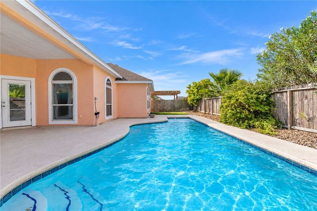 15825 Punta Espada, Corpus Christi, TX 78418