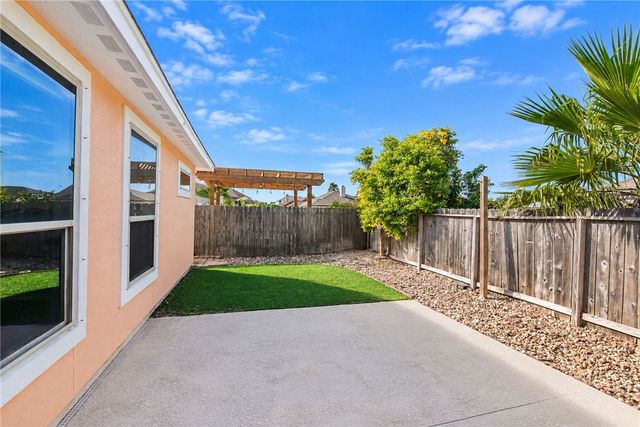 15825 Punta Espada, Corpus Christi, TX 78418