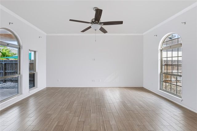 15825 Punta Espada, Corpus Christi, TX 78418