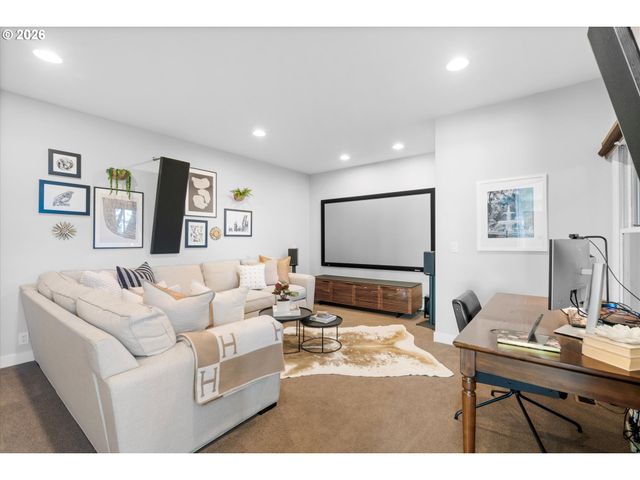 72 NANSEN SUMMIT, Lake Oswego, OR 97035