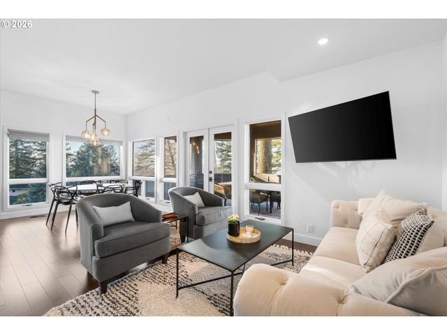 72 NANSEN SUMMIT, Lake Oswego, OR 97035