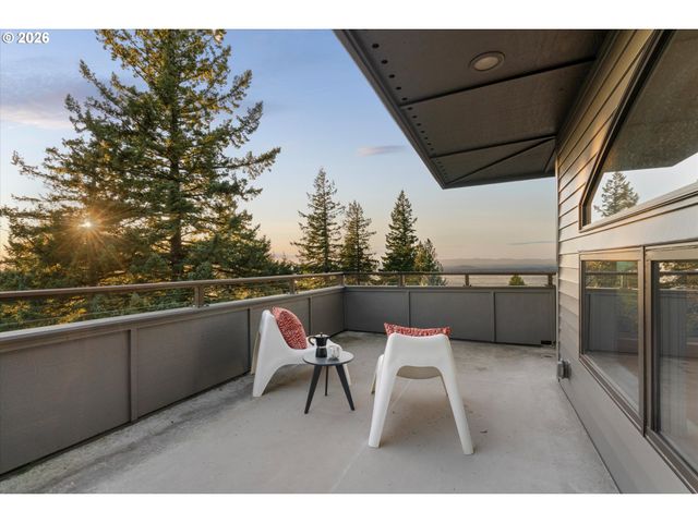 72 NANSEN SUMMIT, Lake Oswego, OR 97035