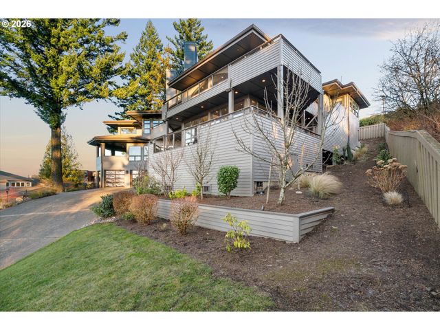 72 NANSEN SUMMIT, Lake Oswego, OR 97035