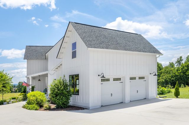 182 Little Owl Lane, Jasper, TN 37347