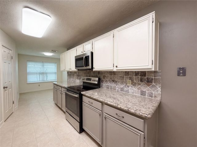 4939 Shady Oaks Lane, Friendswood, TX 77546