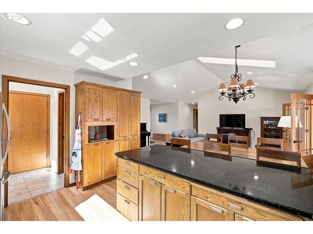 7650 Nw MOUNTAIN VIEW Dr, Corvallis, OR 97330