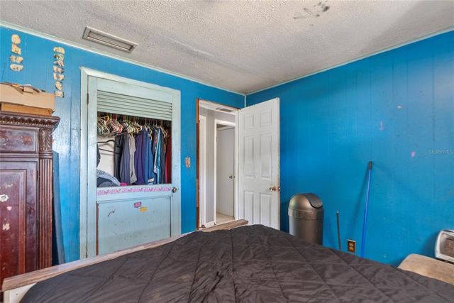 4020 AMBER ROAD, Valrico, FL 33594