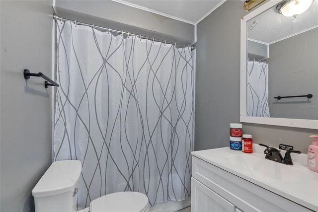 4020 AMBER ROAD, Valrico, FL 33594