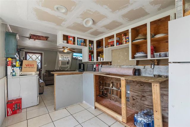 4020 AMBER ROAD, Valrico, FL 33594