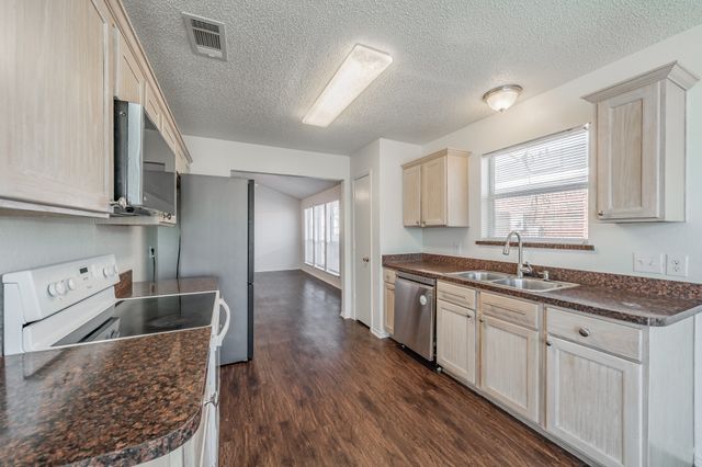 6501 Riverwater Trail, Fort Worth, TX 76179