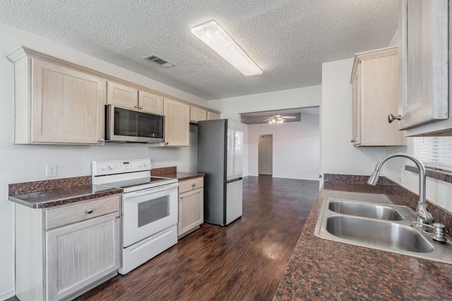 6501 Riverwater Trail, Fort Worth, TX 76179