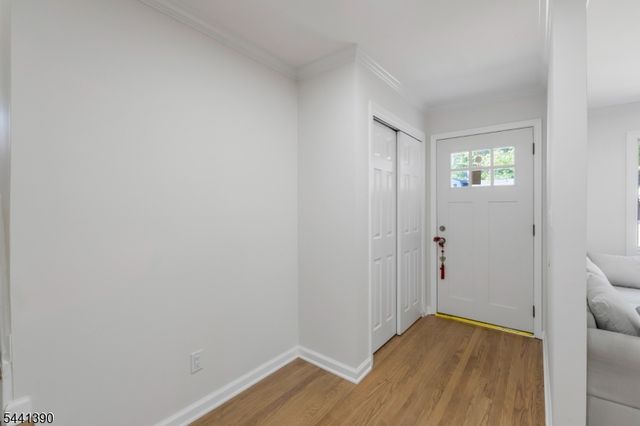 33 Larchmont Rd, Edison Twp., NJ 08837