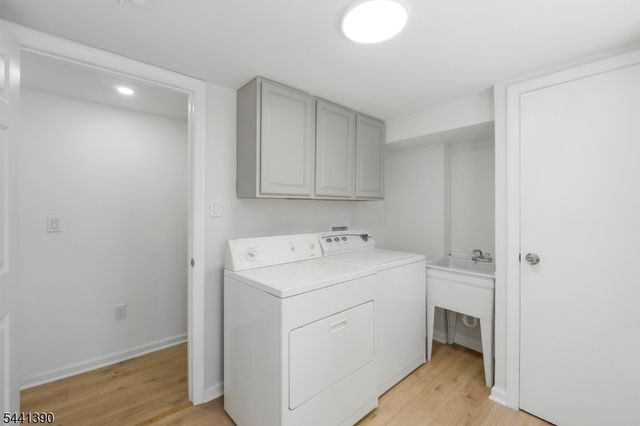33 Larchmont Rd, Edison Twp., NJ 08837