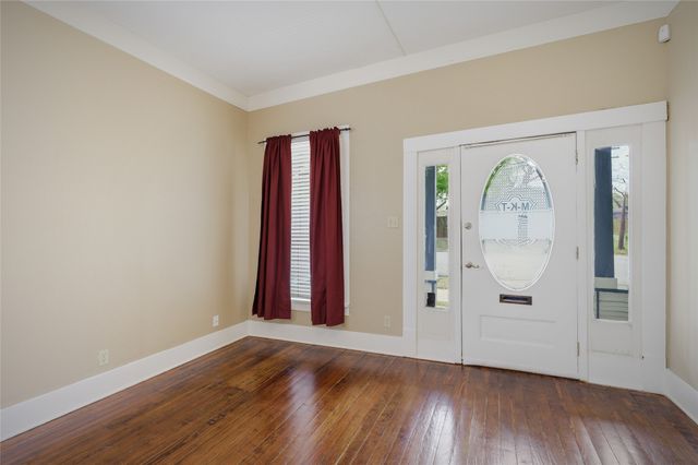 108 N Eddy Avenue, Denison, TX 75020