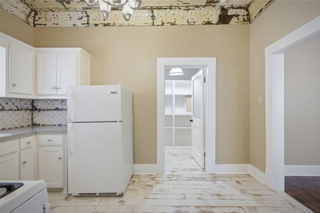 108 N Eddy Avenue, Denison, TX 75020